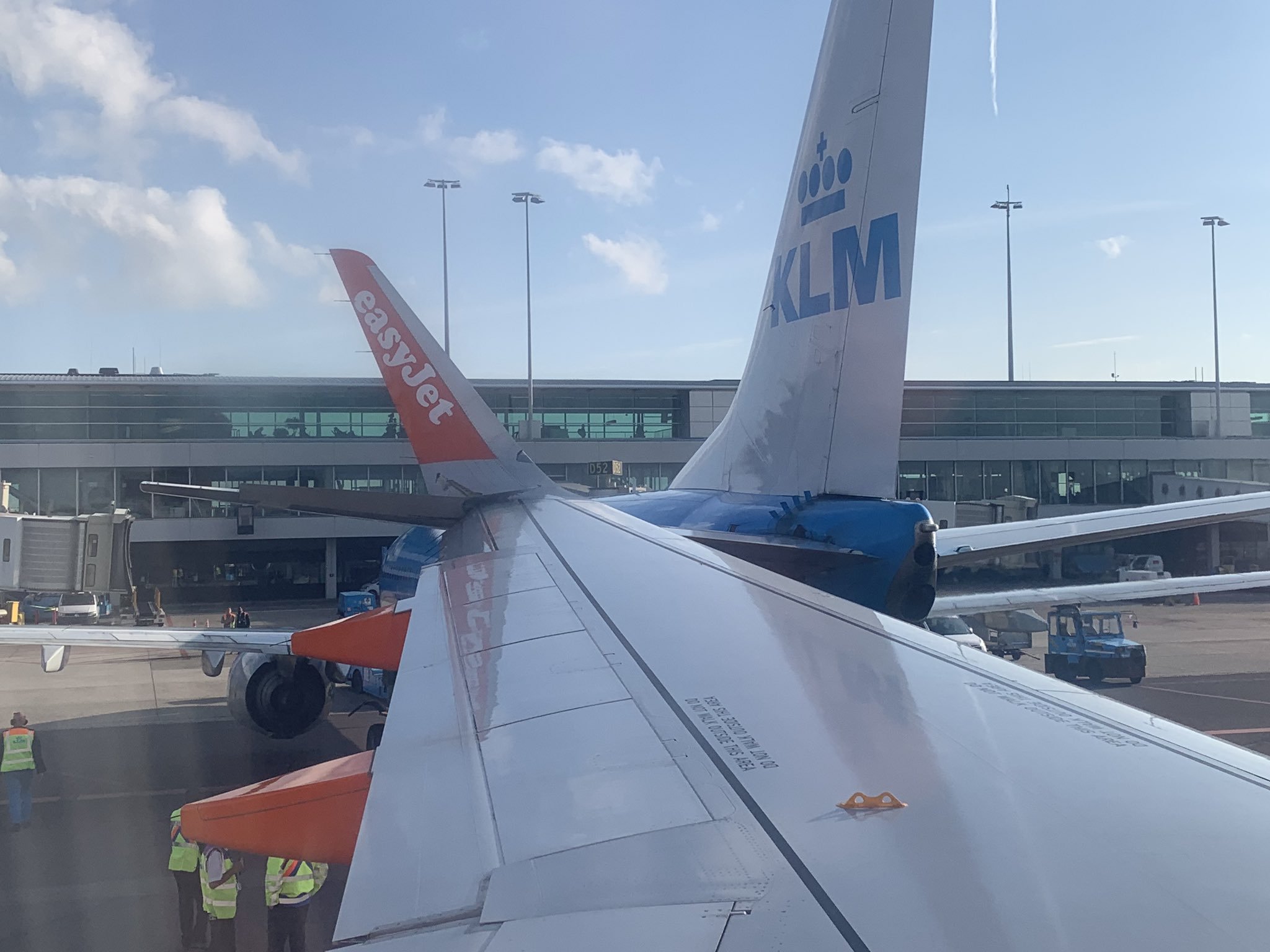 Kolizja samolotów EasyJet i KLM