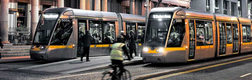 Fekalia, pot i martwy naskórek w środkach transportu publicznego w Dublinie