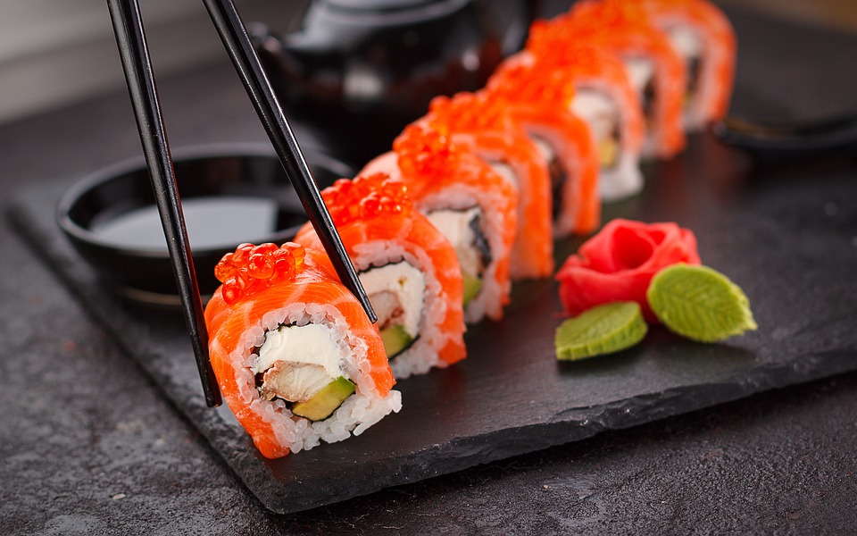 Audyt producentów sushi w Irlandii – niedopuszczalne naruszenia przepisów